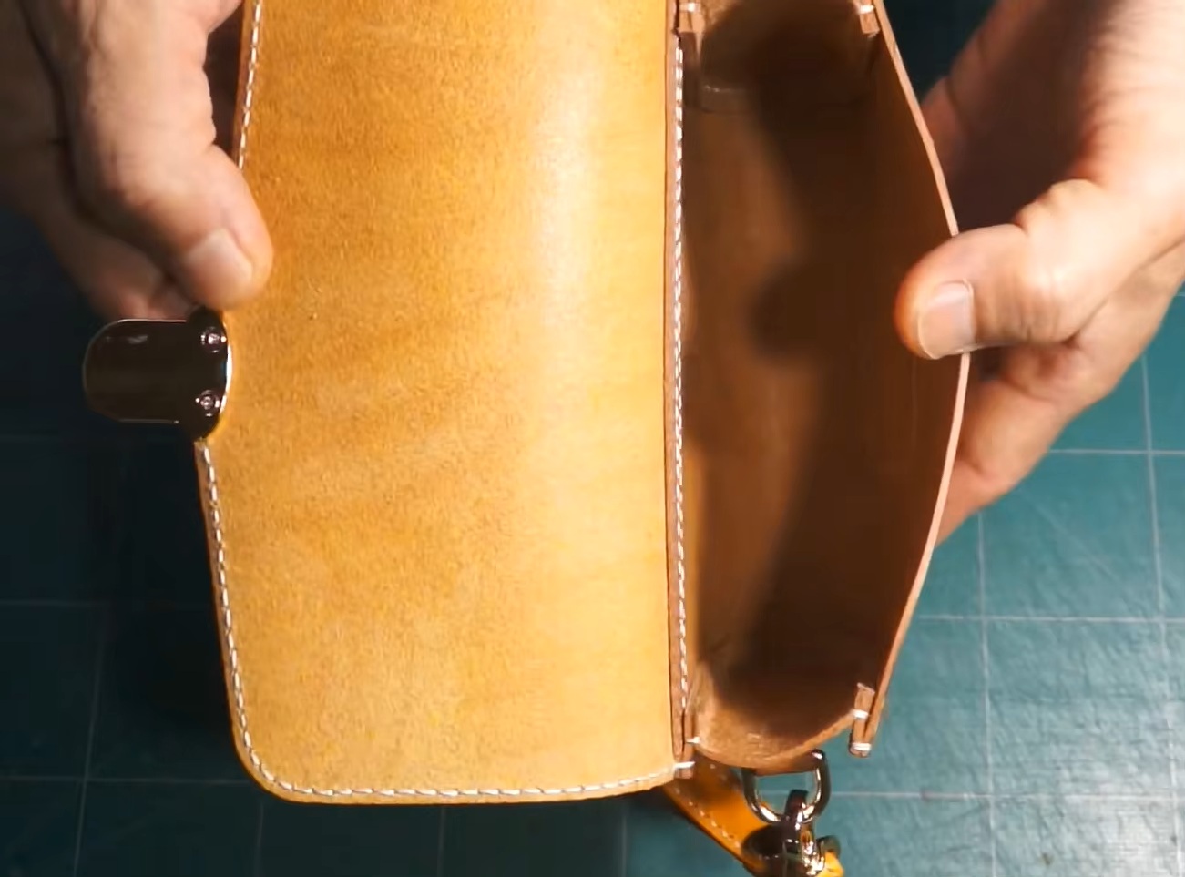 칼날 금형 160x110mm 소형 핸드백 커팅 다이 철 - Leatherwork Press 리뷰 및 가격